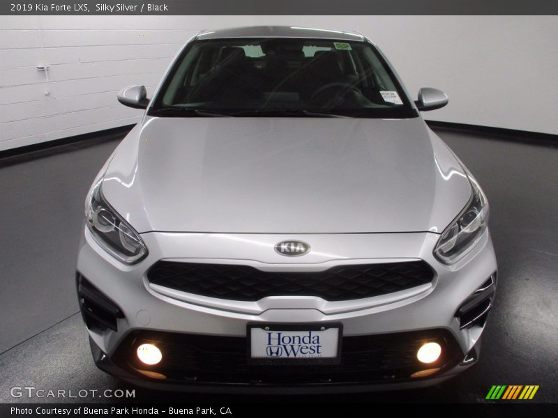 Silky Silver / Black 2019 Kia Forte LXS