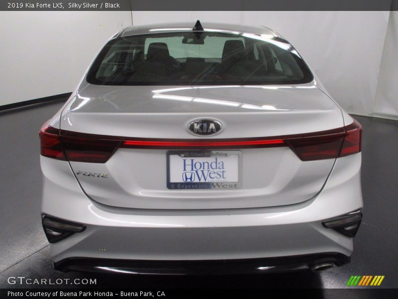 Silky Silver / Black 2019 Kia Forte LXS