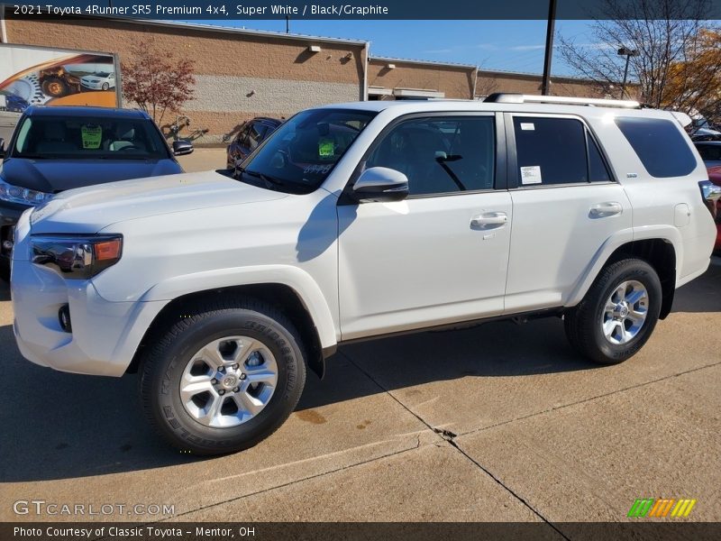 Super White / Black/Graphite 2021 Toyota 4Runner SR5 Premium 4x4