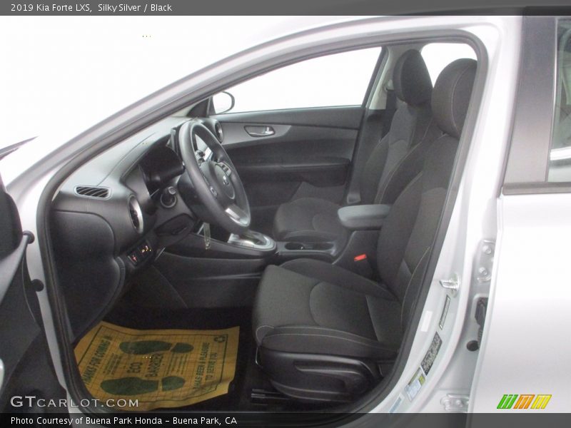 Silky Silver / Black 2019 Kia Forte LXS