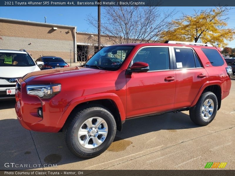 Front 3/4 View of 2021 4Runner SR5 Premium 4x4