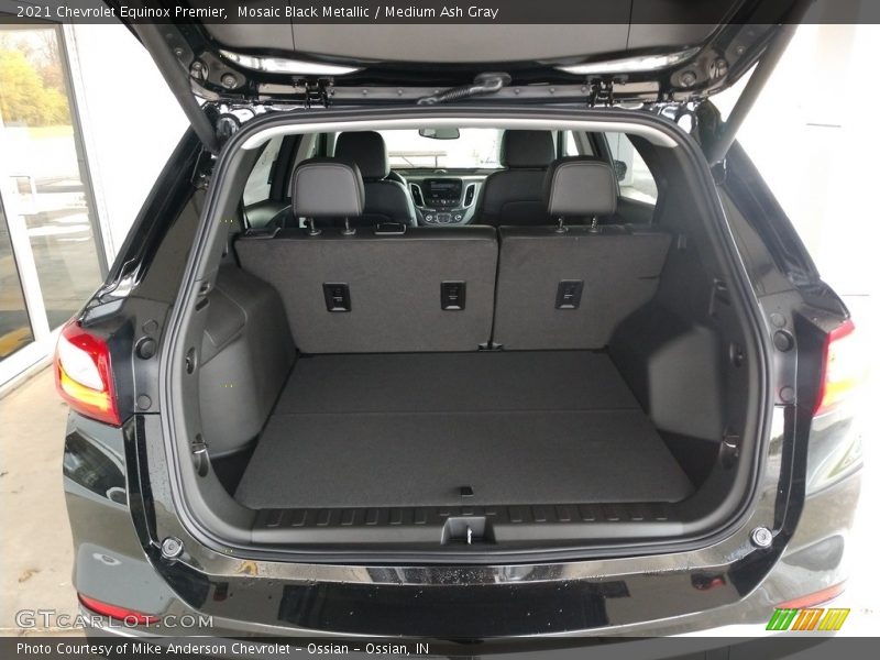  2021 Equinox Premier Trunk