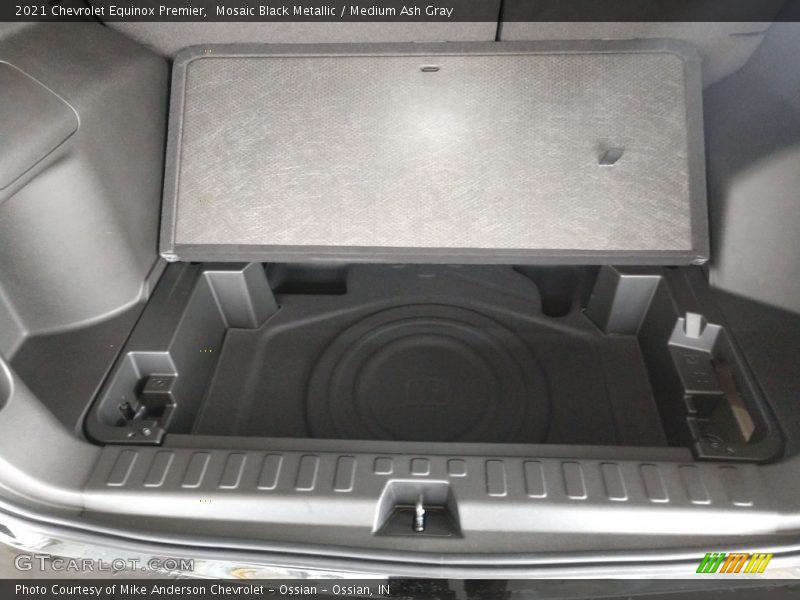  2021 Equinox Premier Trunk