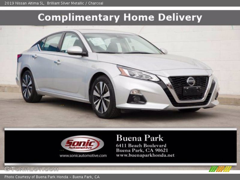 Brilliant Silver Metallic / Charcoal 2019 Nissan Altima SL