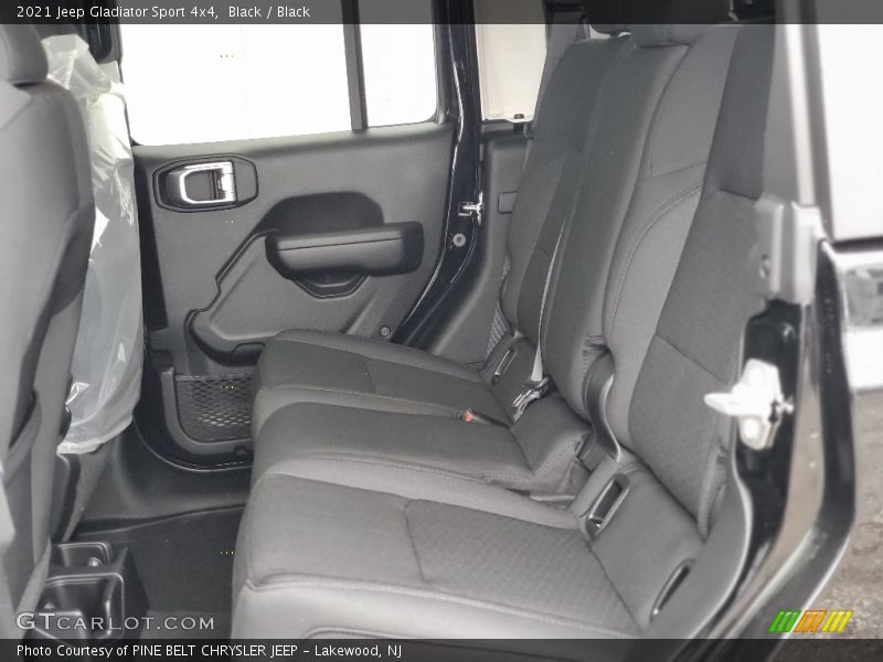 Black / Black 2021 Jeep Gladiator Sport 4x4