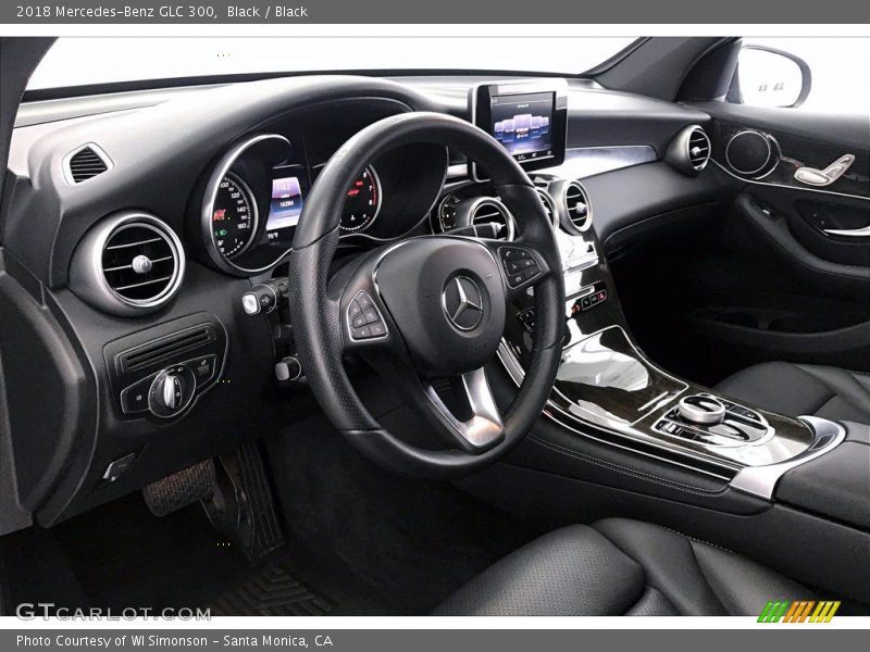 Black / Black 2018 Mercedes-Benz GLC 300
