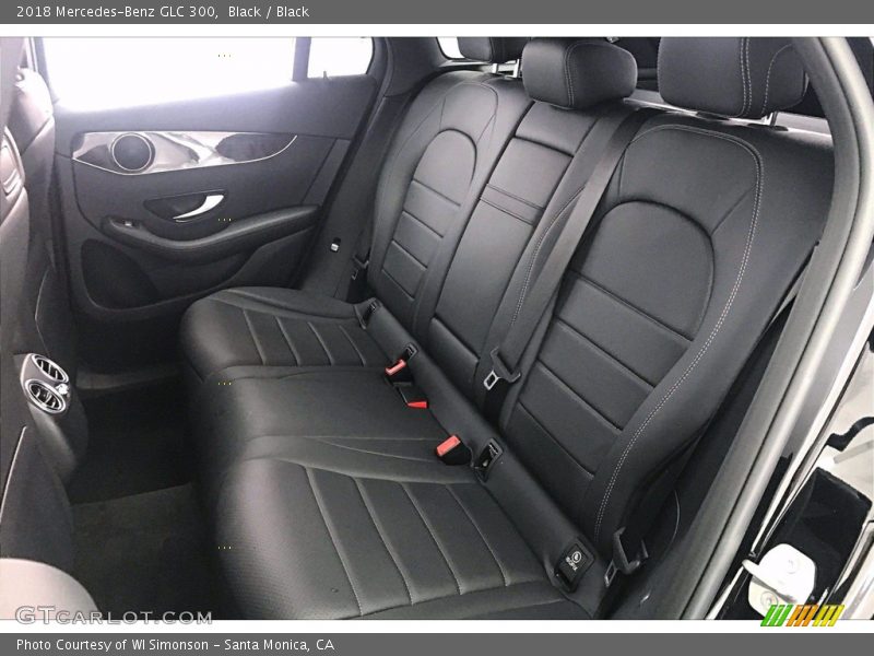 Black / Black 2018 Mercedes-Benz GLC 300