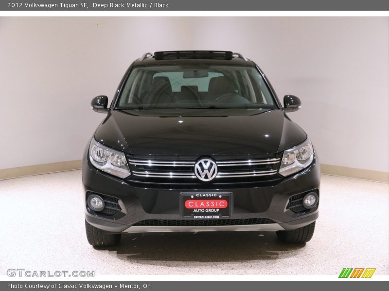 Deep Black Metallic / Black 2012 Volkswagen Tiguan SE