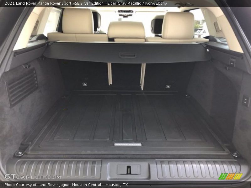  2021 Range Rover Sport HSE Silver Edition Trunk