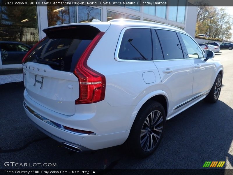 Crystal White Metallic / Blonde/Charcoal 2021 Volvo XC90 T8 eAWD Momentum Plug-in Hybrid