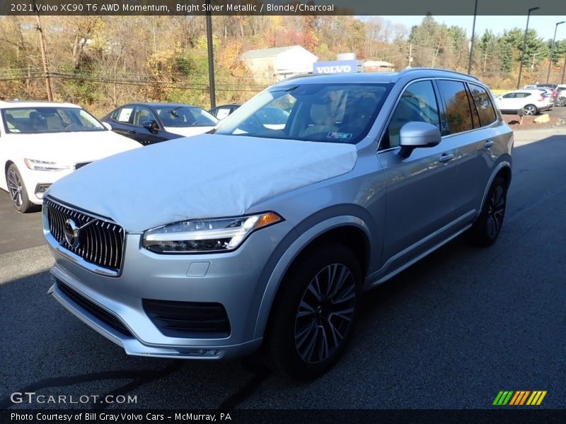 Bright Silver Metallic / Blonde/Charcoal 2021 Volvo XC90 T6 AWD Momentum