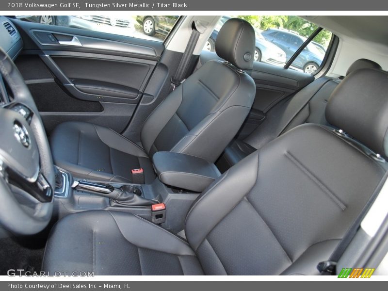 Tungsten Silver Metallic / Titan Black 2018 Volkswagen Golf SE
