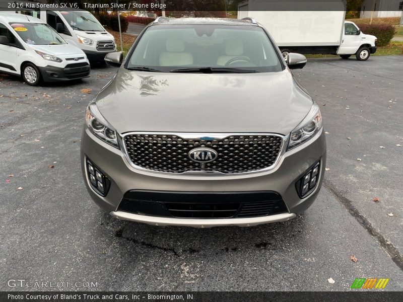 Titanium Silver / Stone Beige 2016 Kia Sorento SX V6