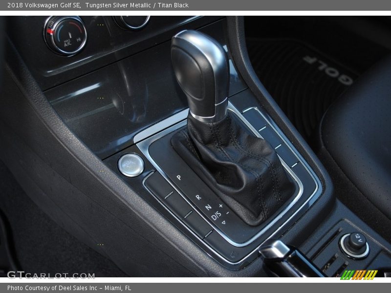 Tungsten Silver Metallic / Titan Black 2018 Volkswagen Golf SE