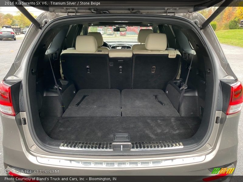 Titanium Silver / Stone Beige 2016 Kia Sorento SX V6