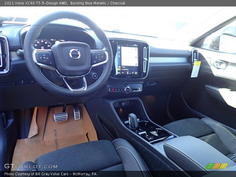 Bursting Blue Metallic / Charcoal 2021 Volvo XC40 T5 R-Design AWD