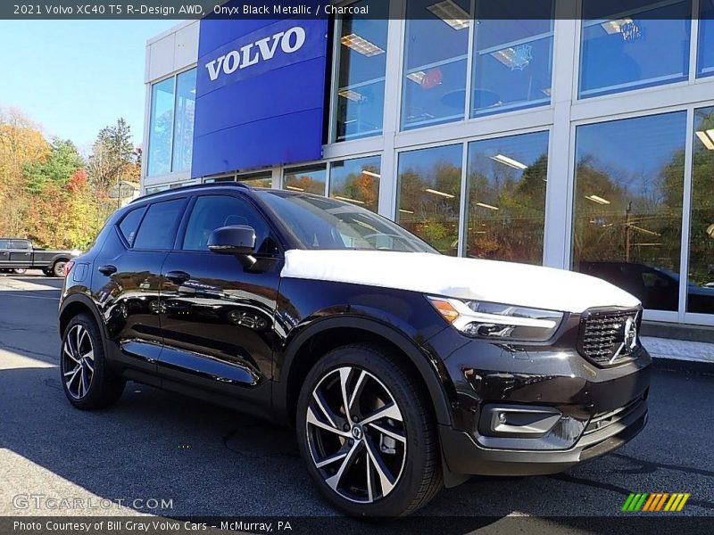 Onyx Black Metallic / Charcoal 2021 Volvo XC40 T5 R-Design AWD
