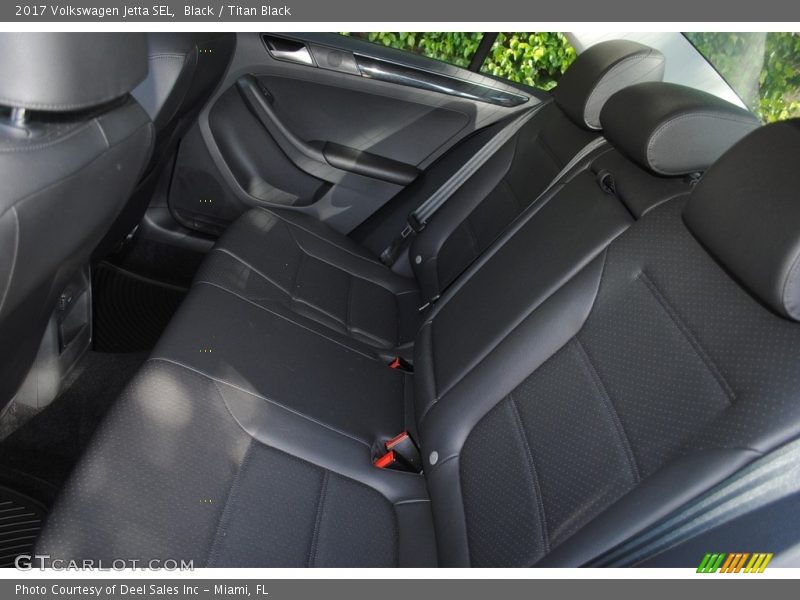 Black / Titan Black 2017 Volkswagen Jetta SEL