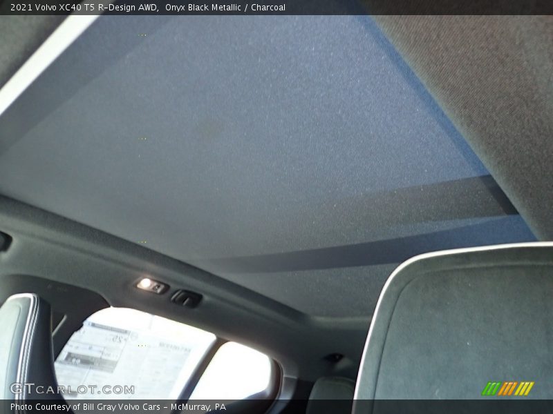 Sunroof of 2021 XC40 T5 R-Design AWD