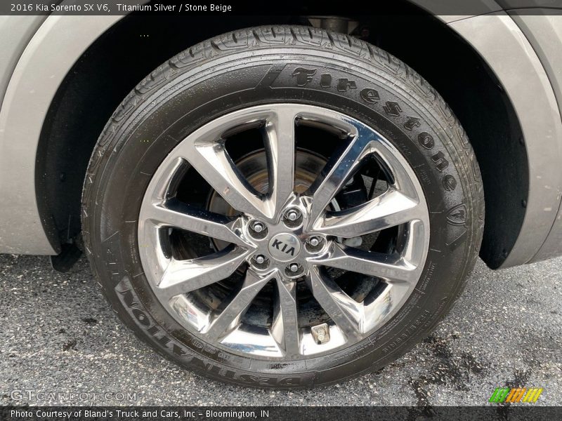 Titanium Silver / Stone Beige 2016 Kia Sorento SX V6