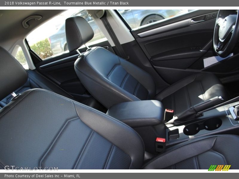 Tourmaline Blue Metallic / Titan Black 2018 Volkswagen Passat R-Line
