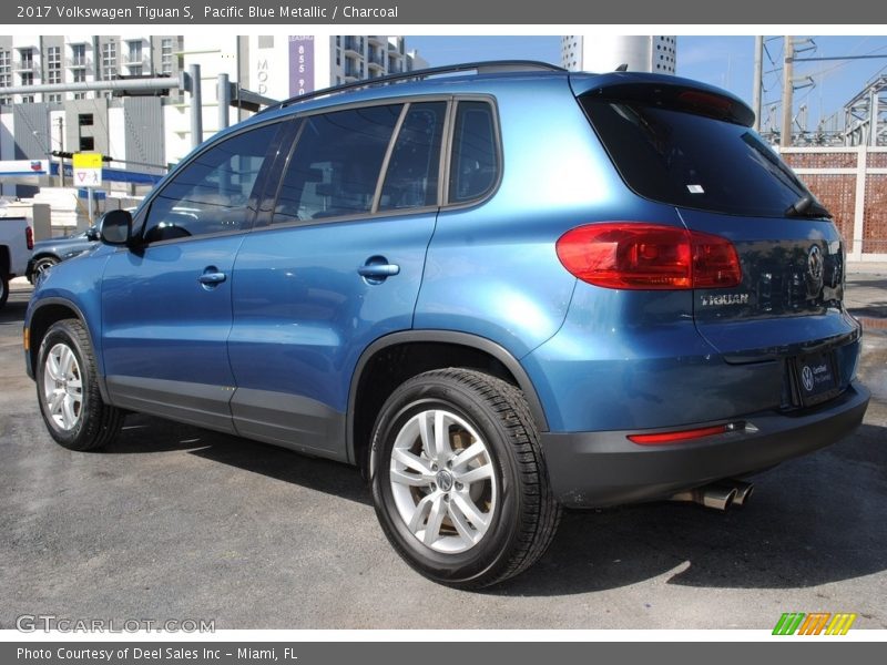 Pacific Blue Metallic / Charcoal 2017 Volkswagen Tiguan S