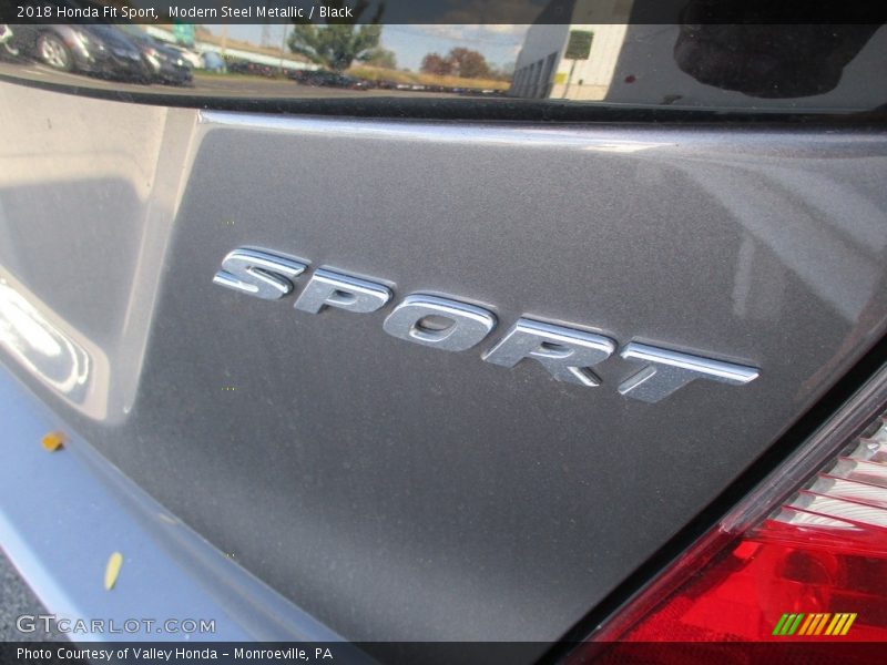 Modern Steel Metallic / Black 2018 Honda Fit Sport