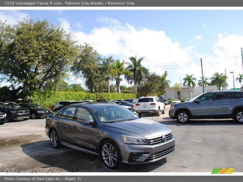 Platinum Gray Metallic / Moonrock Gray 2018 Volkswagen Passat R-Line