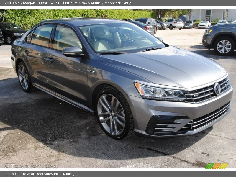 Platinum Gray Metallic / Moonrock Gray 2018 Volkswagen Passat R-Line