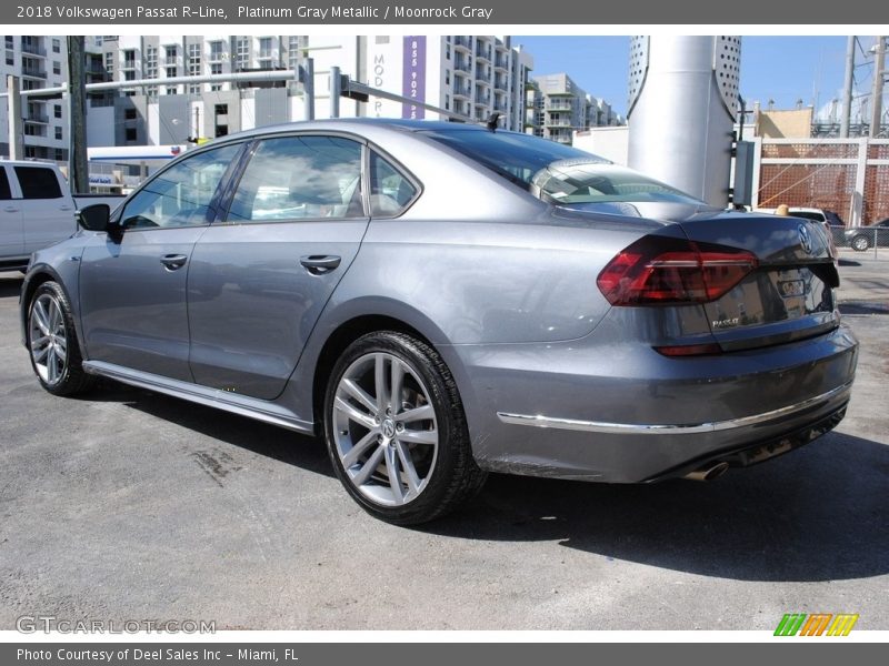 Platinum Gray Metallic / Moonrock Gray 2018 Volkswagen Passat R-Line