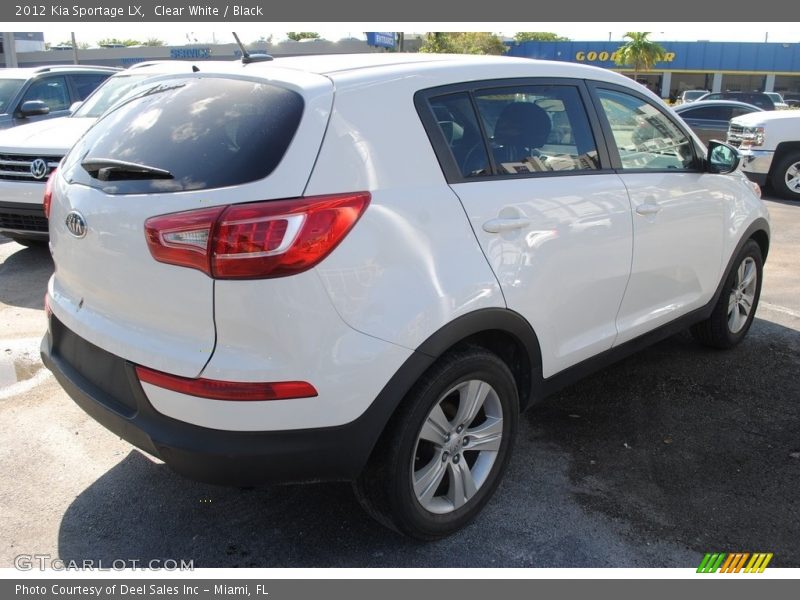 Clear White / Black 2012 Kia Sportage LX