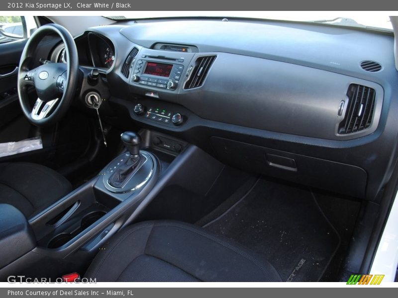 Clear White / Black 2012 Kia Sportage LX
