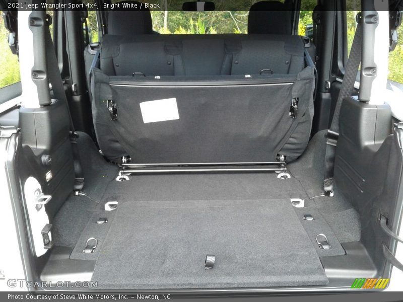  2021 Wrangler Sport 4x4 Trunk