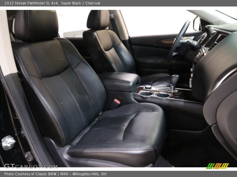 Super Black / Charcoal 2013 Nissan Pathfinder SL 4x4