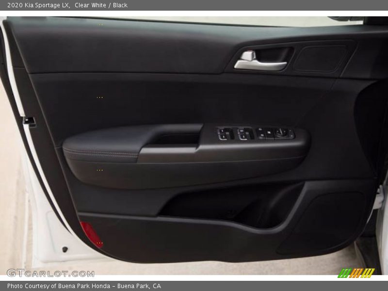 Clear White / Black 2020 Kia Sportage LX
