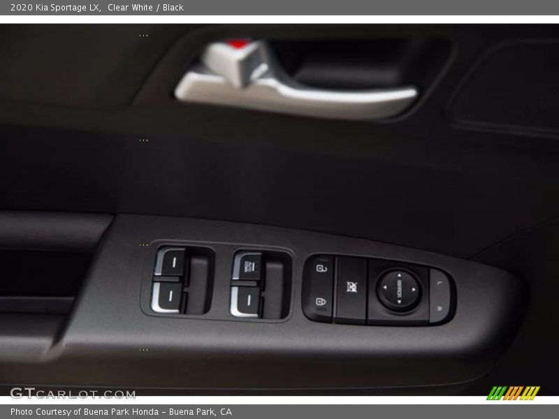 Clear White / Black 2020 Kia Sportage LX