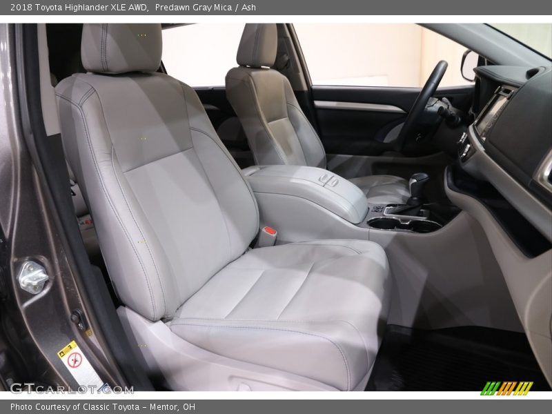 Predawn Gray Mica / Ash 2018 Toyota Highlander XLE AWD
