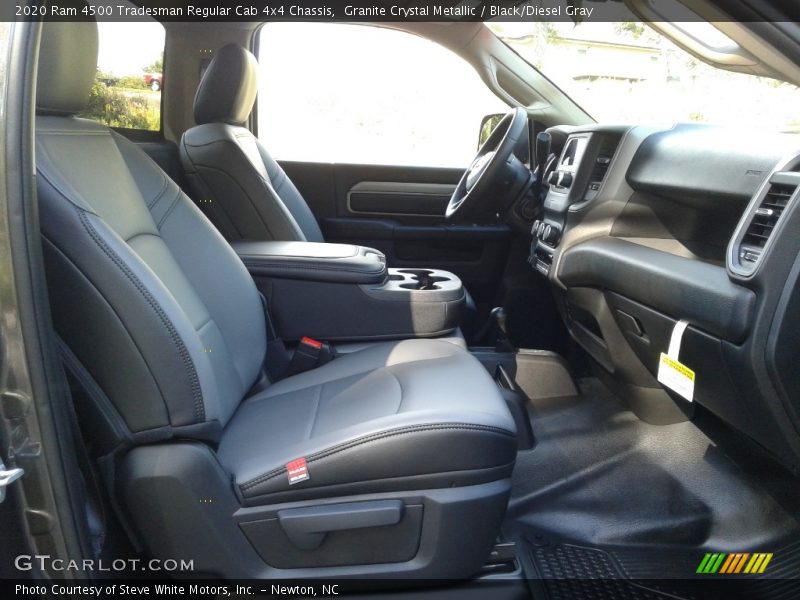  2020 4500 Tradesman Regular Cab 4x4 Chassis Black/Diesel Gray Interior