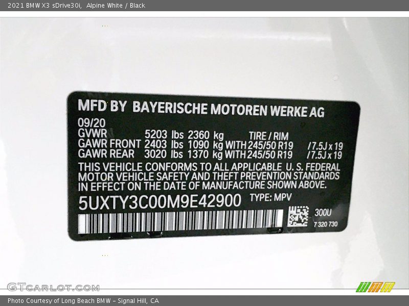 Alpine White / Black 2021 BMW X3 sDrive30i