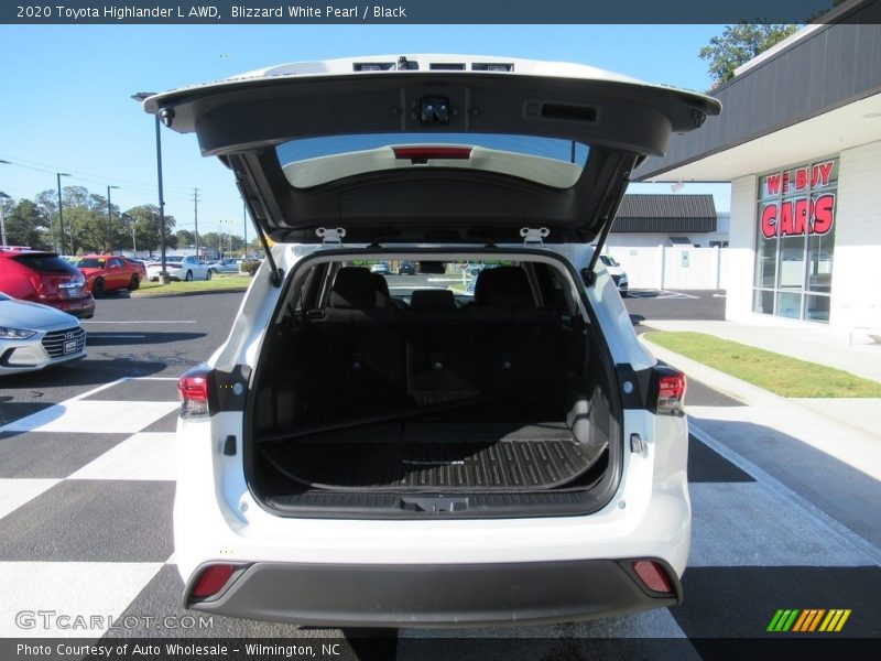 Blizzard White Pearl / Black 2020 Toyota Highlander L AWD
