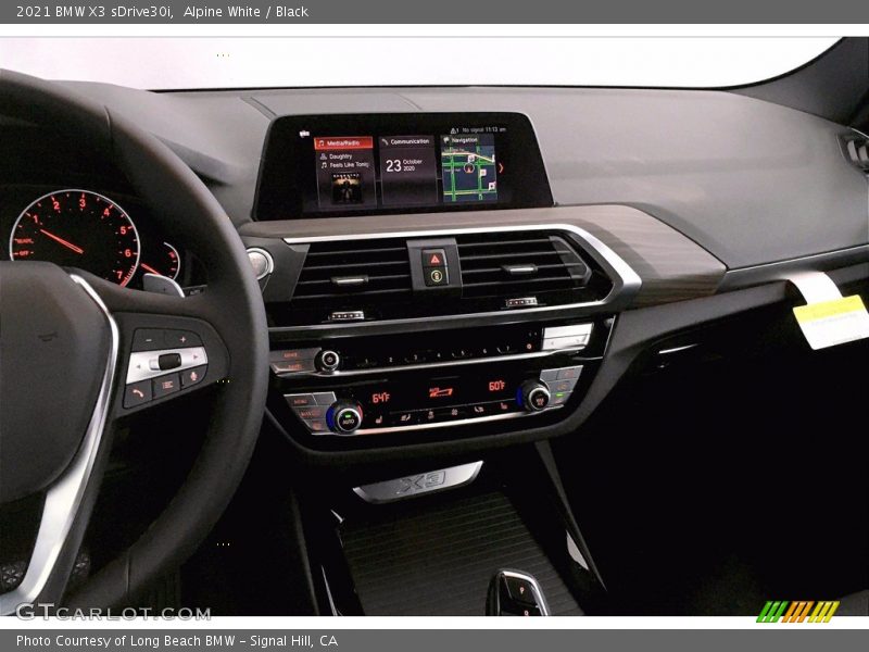 Alpine White / Black 2021 BMW X3 sDrive30i