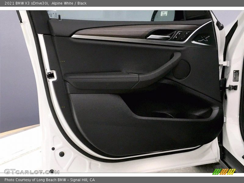 Alpine White / Black 2021 BMW X3 sDrive30i