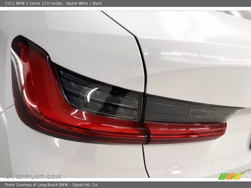 Alpine White / Black 2021 BMW 3 Series 330i Sedan