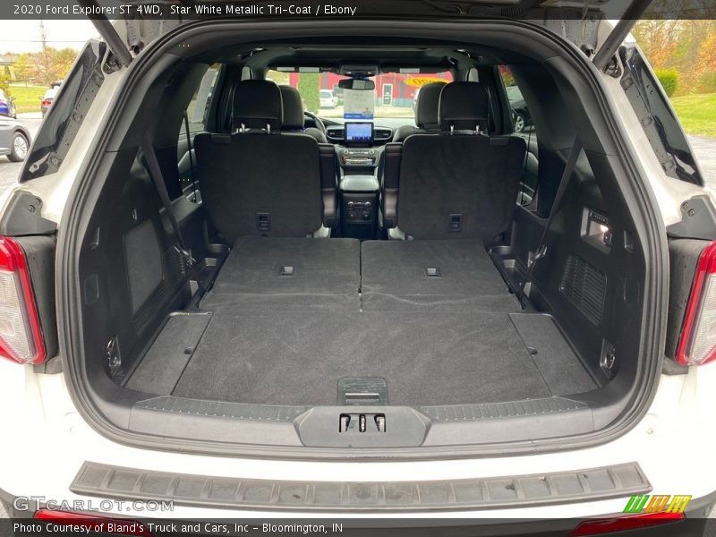  2020 Explorer ST 4WD Trunk