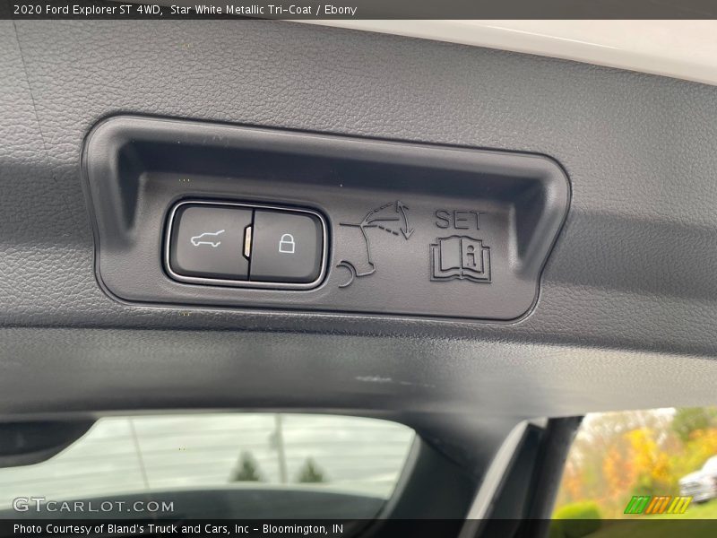 Star White Metallic Tri-Coat / Ebony 2020 Ford Explorer ST 4WD