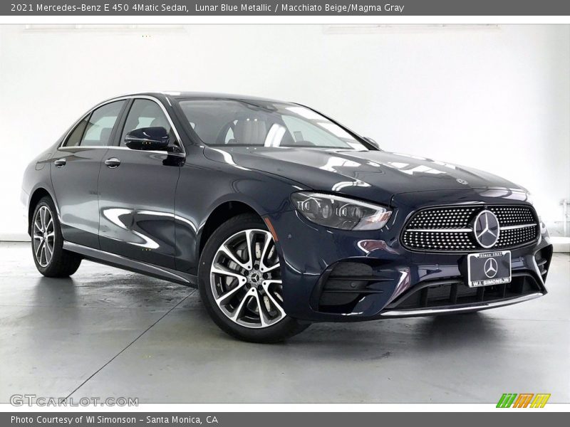 Front 3/4 View of 2021 E 450 4Matic Sedan