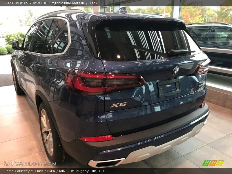 Phytonic Blue Metallic / Black 2021 BMW X5 xDrive40i