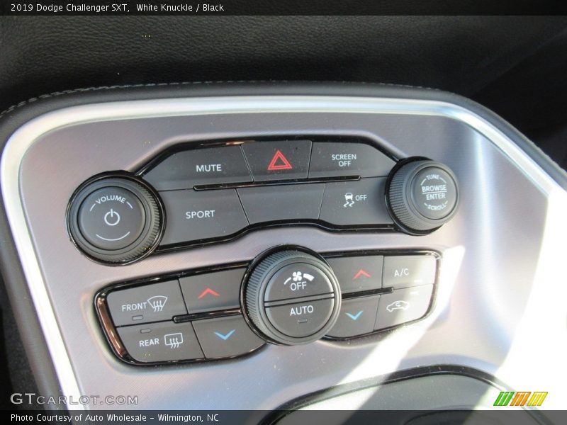 White Knuckle / Black 2019 Dodge Challenger SXT