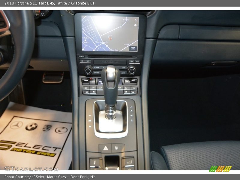 Controls of 2018 911 Targa 4S