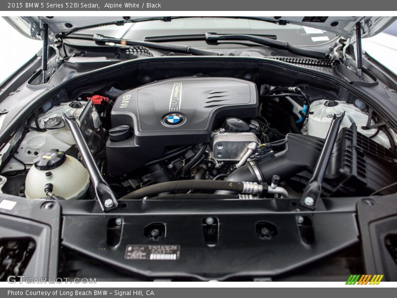 Alpine White / Black 2015 BMW 5 Series 528i Sedan